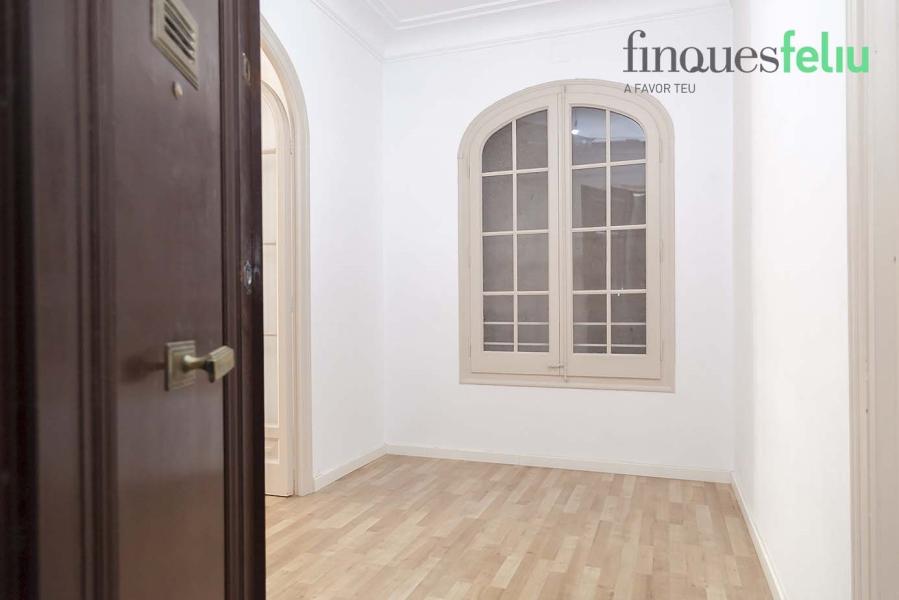 https://www.finquesfeliu.es/TAAFSynch/imagesNW/4211_38_1700765100.jpg